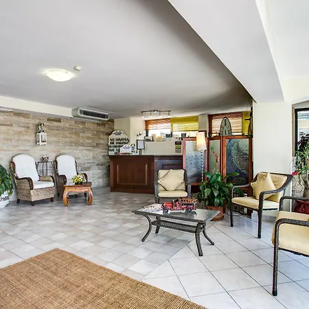 Hotel Club